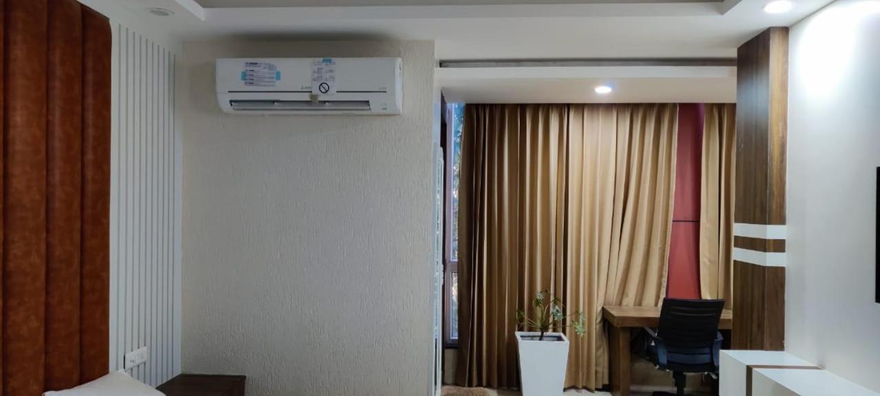Hotel Maira Dehradun Luaran gambar