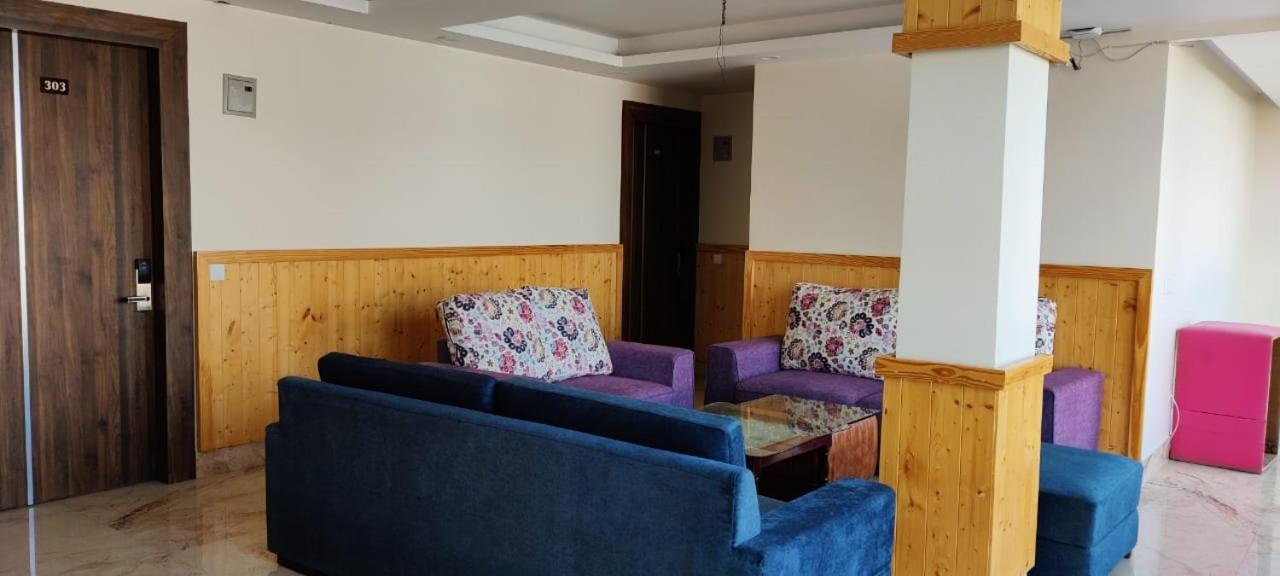 Hotel Maira Dehradun Luaran gambar