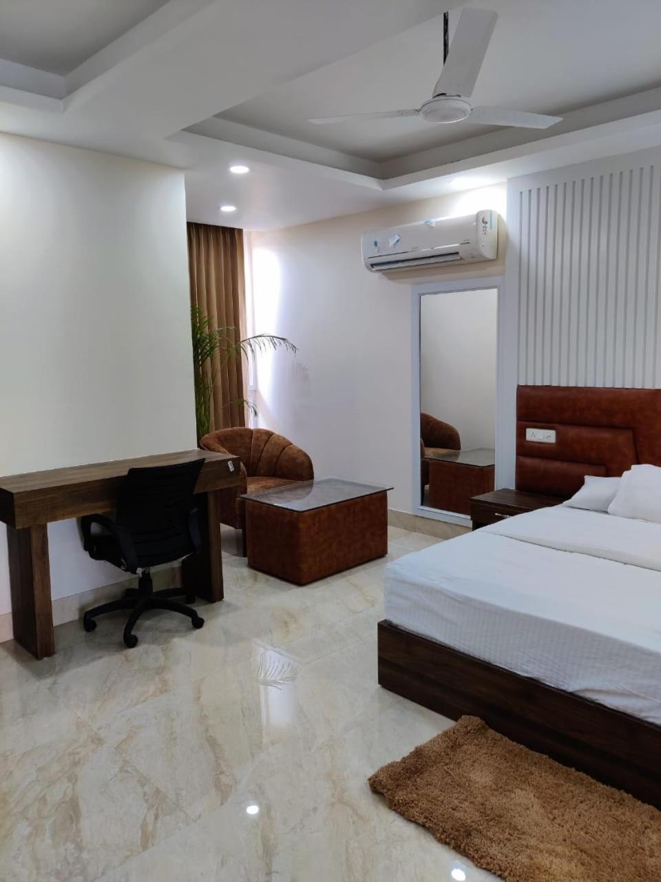 Hotel Maira Dehradun Luaran gambar