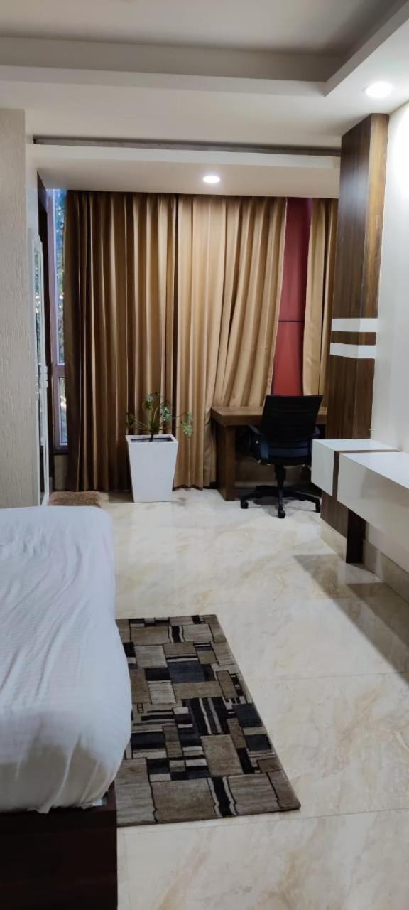 Hotel Maira Dehradun Luaran gambar