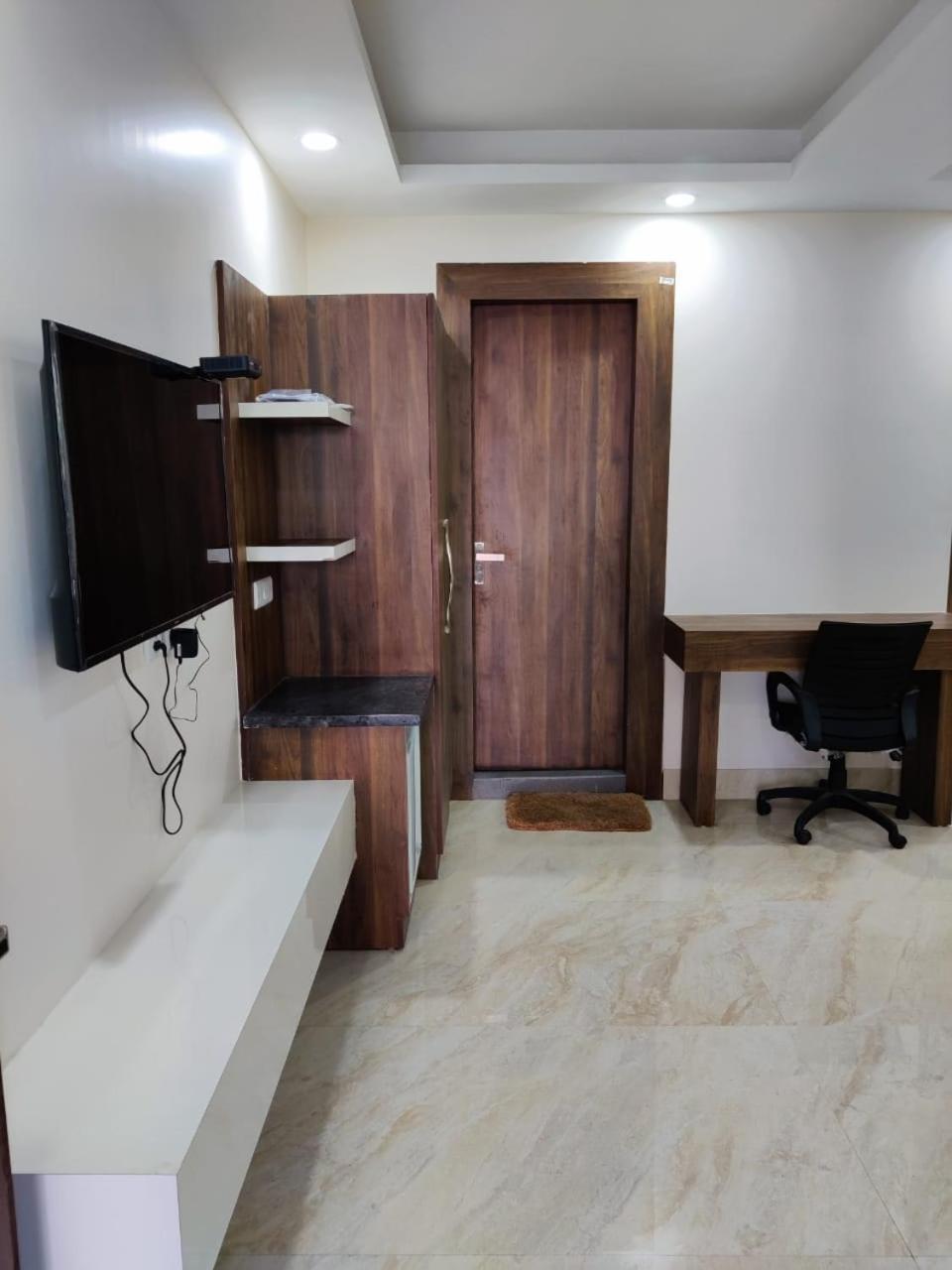Hotel Maira Dehradun Luaran gambar